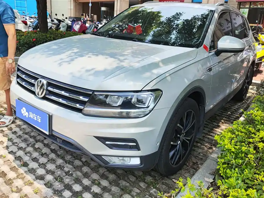 Volkswagen Tiguan L