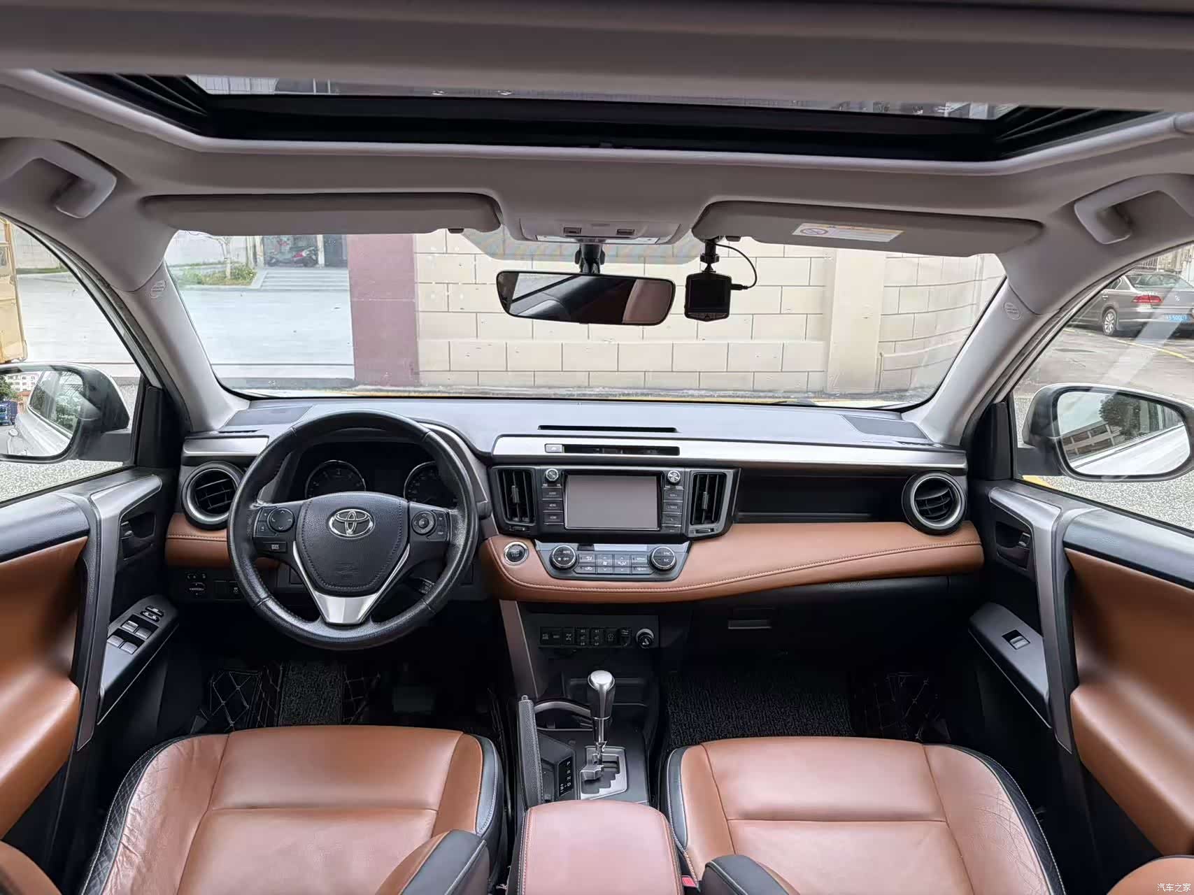 Toyota RAV4, 2017 10