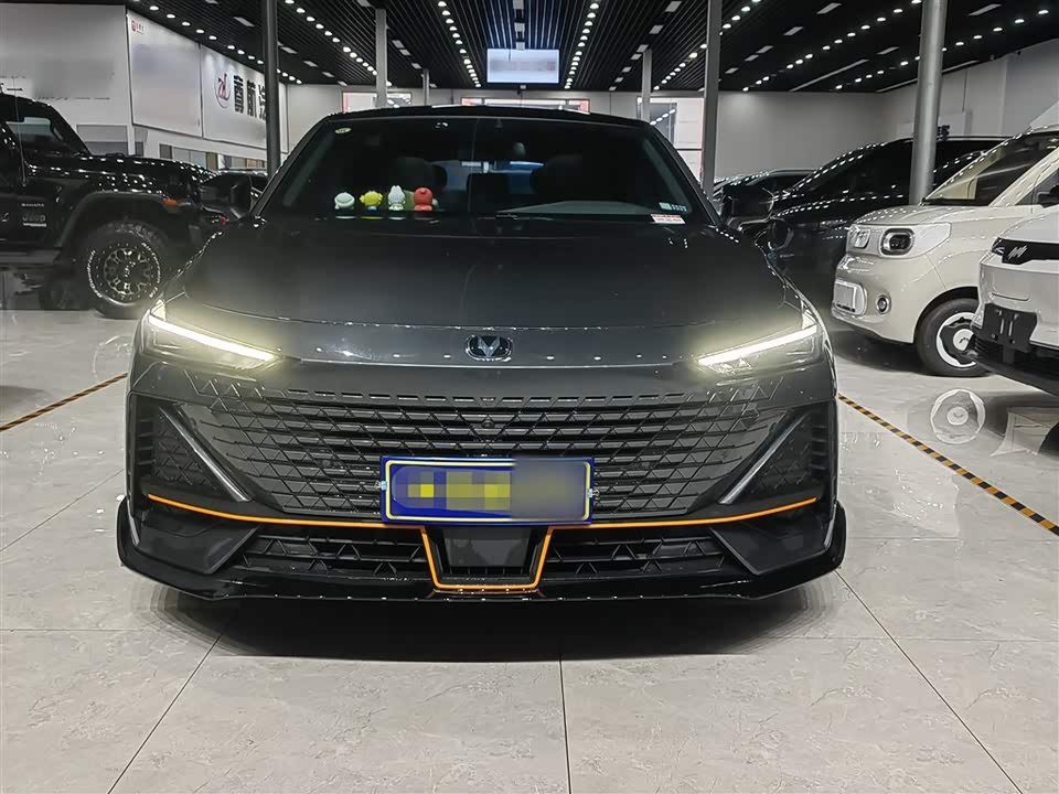 Changan UNI-V Changan UNI-V