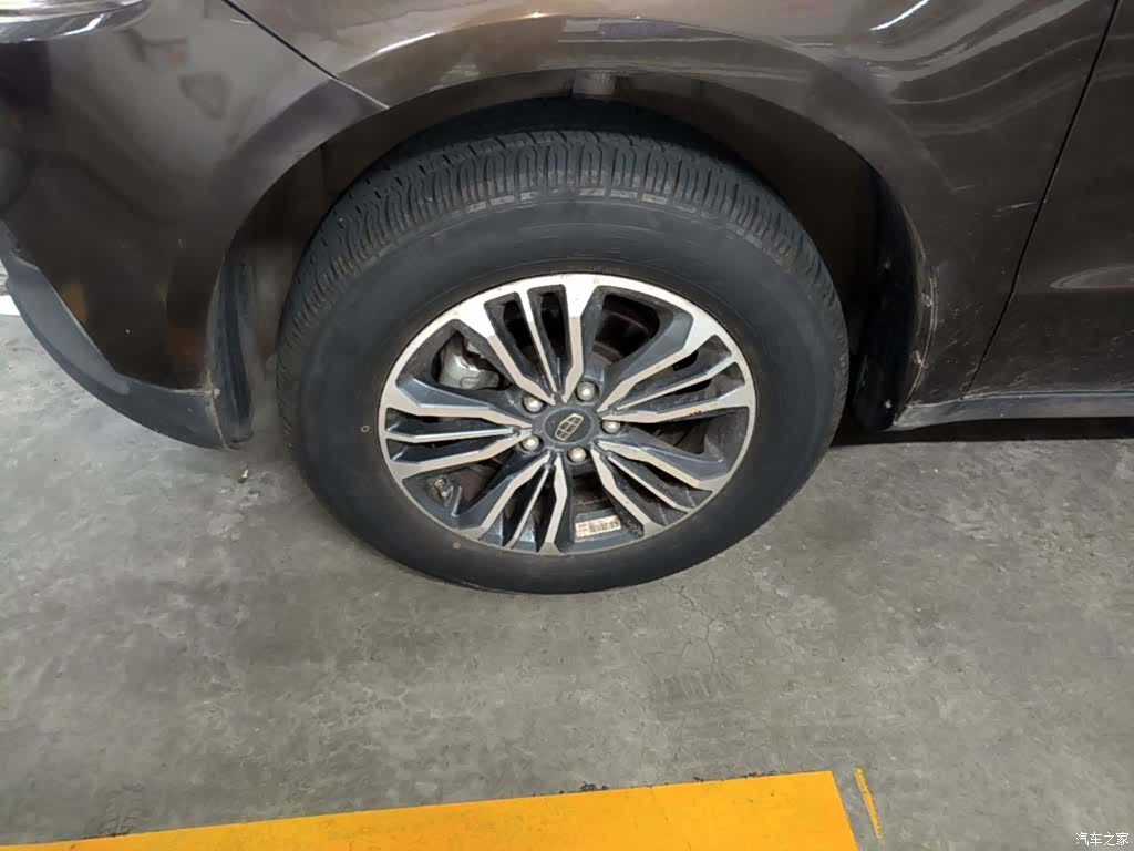 Geely X6, 2018 23