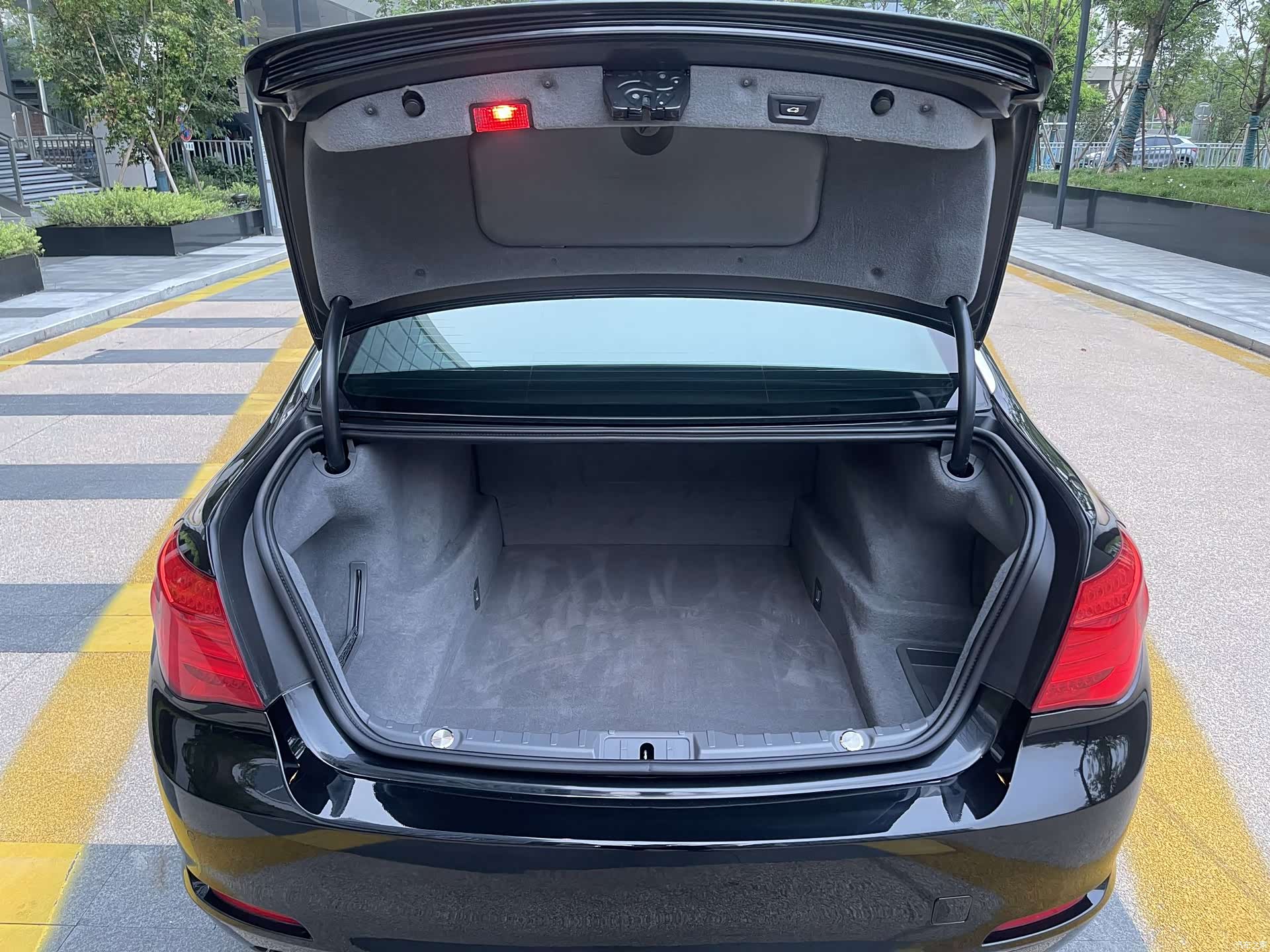 BMW 7 Series, 2012 18