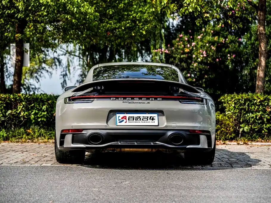 Porsche 911