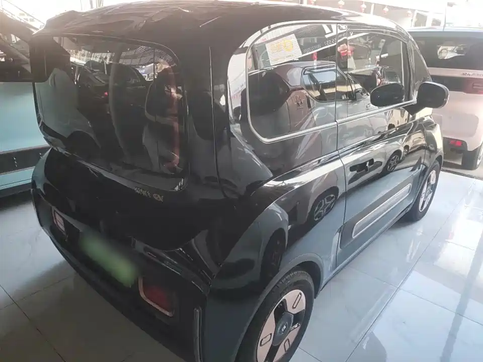 Baoding KiWi EV