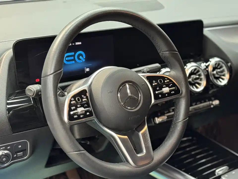 Mercedes-Benz EQA