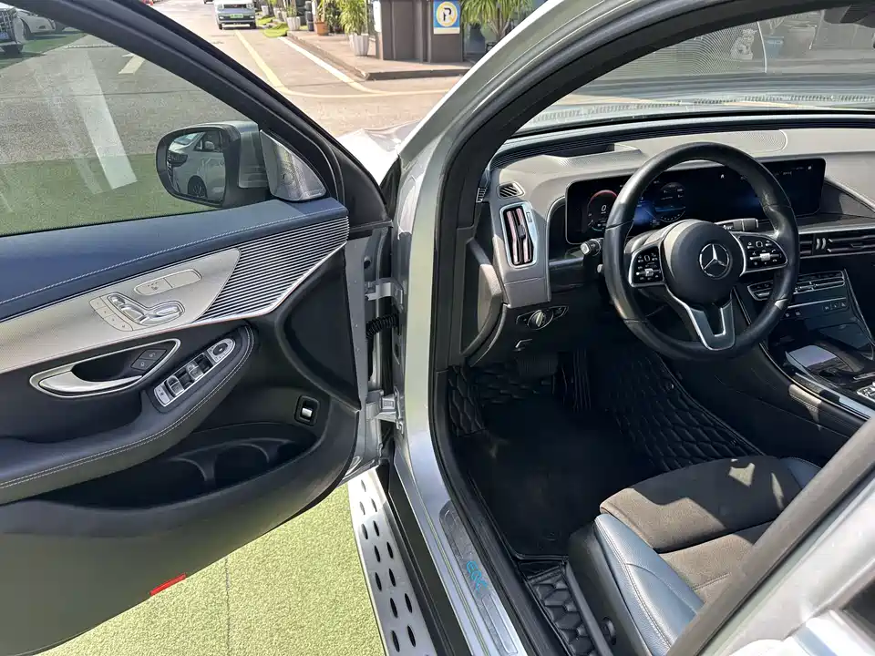 Mercedes-Benz EQC