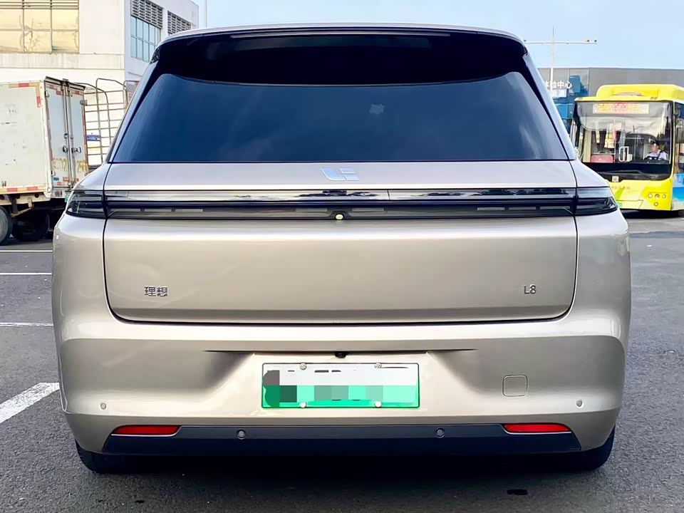 Li Auto Ideal L8