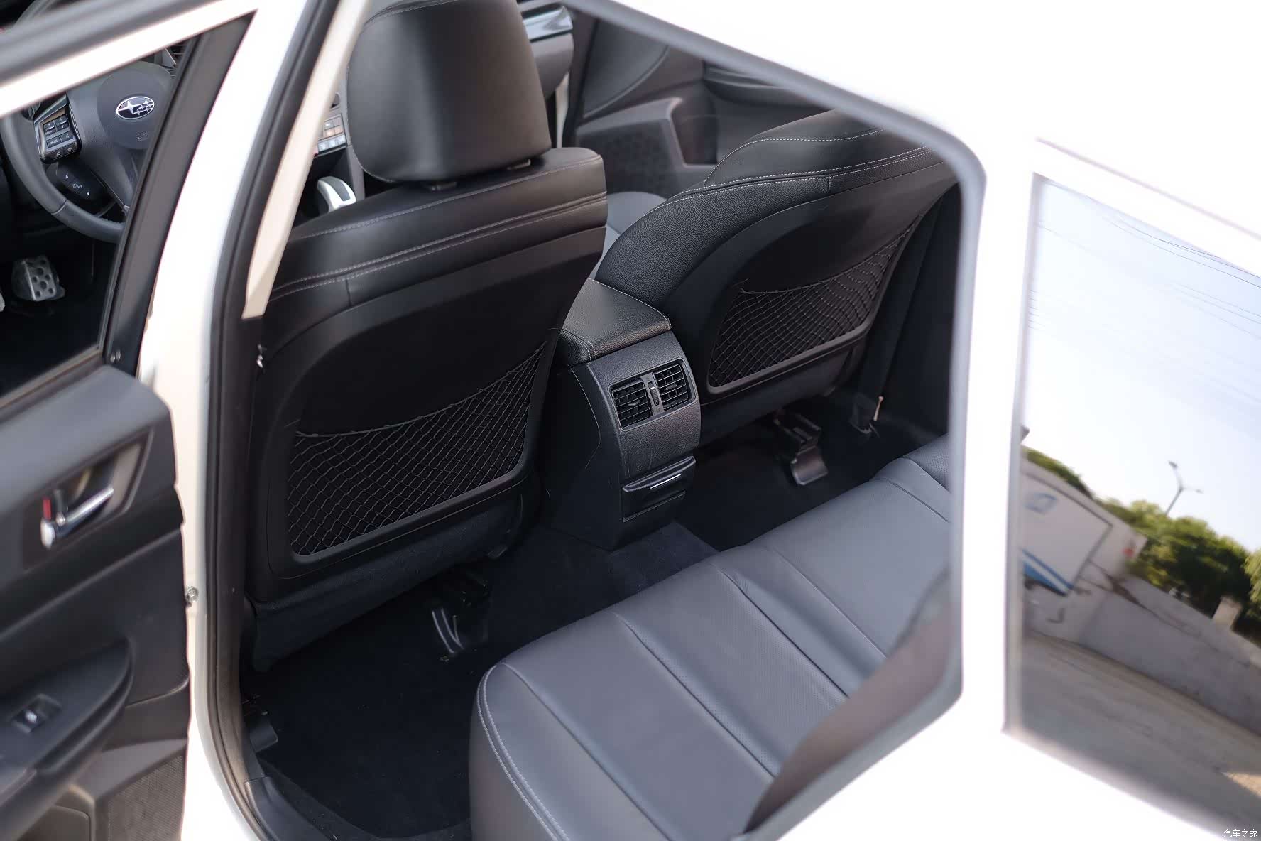 Subaru Outback, 2014 30