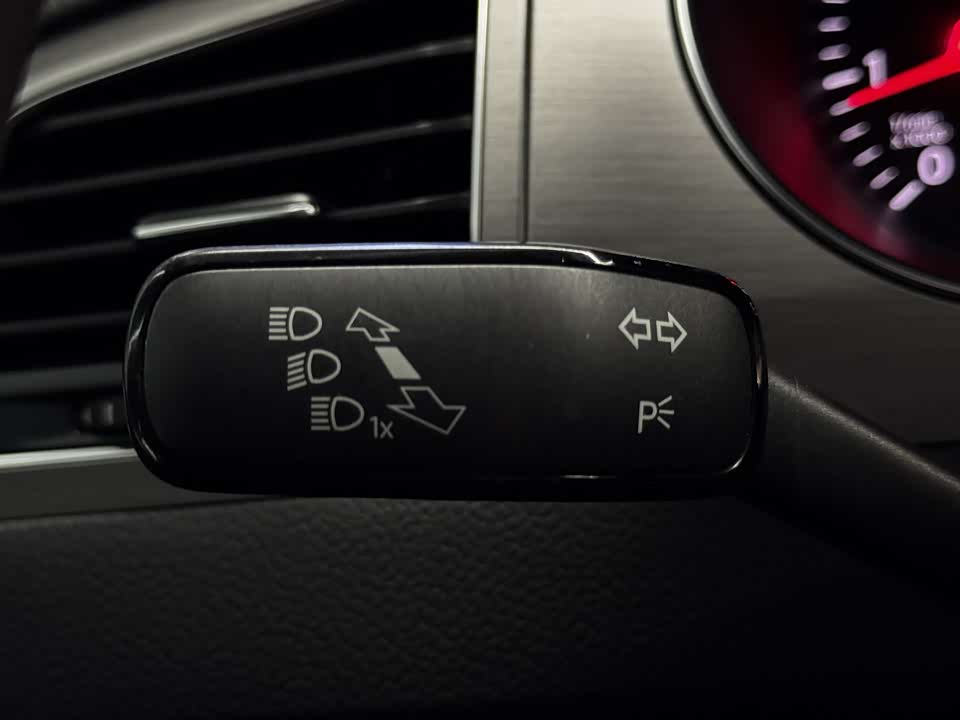 Volkswagen Golf*Jiayu Volkswagen Golf*Jiayu