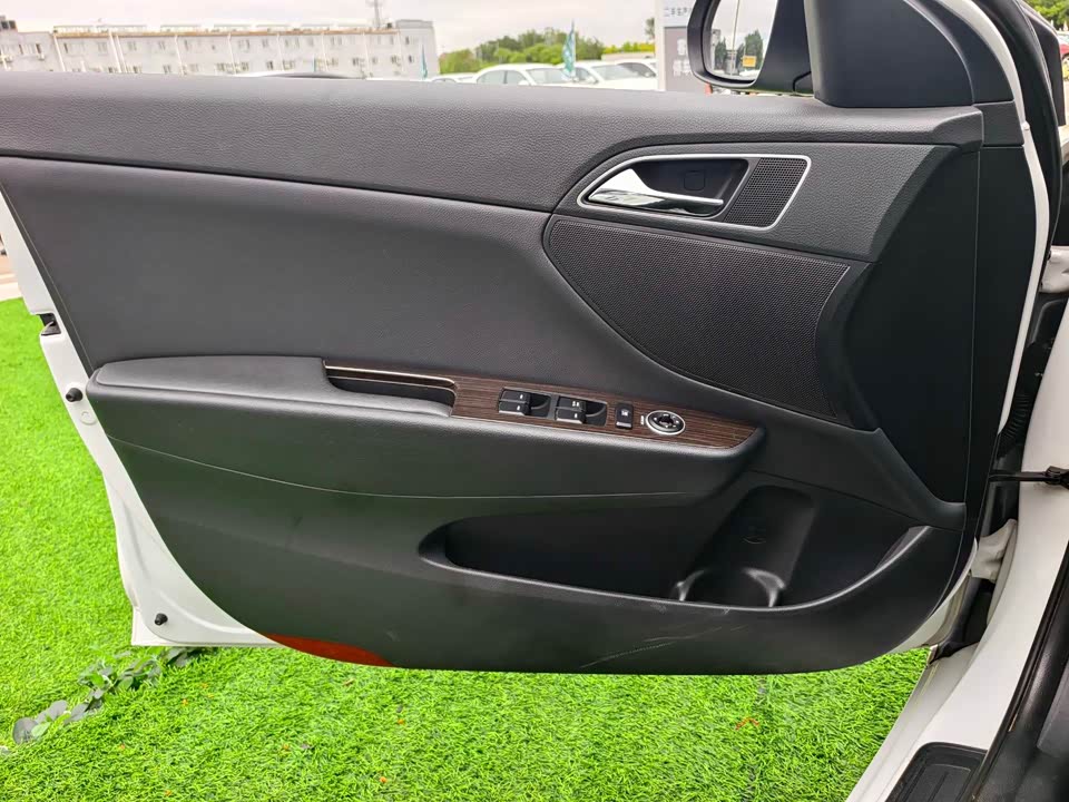 Hyundai Name picture