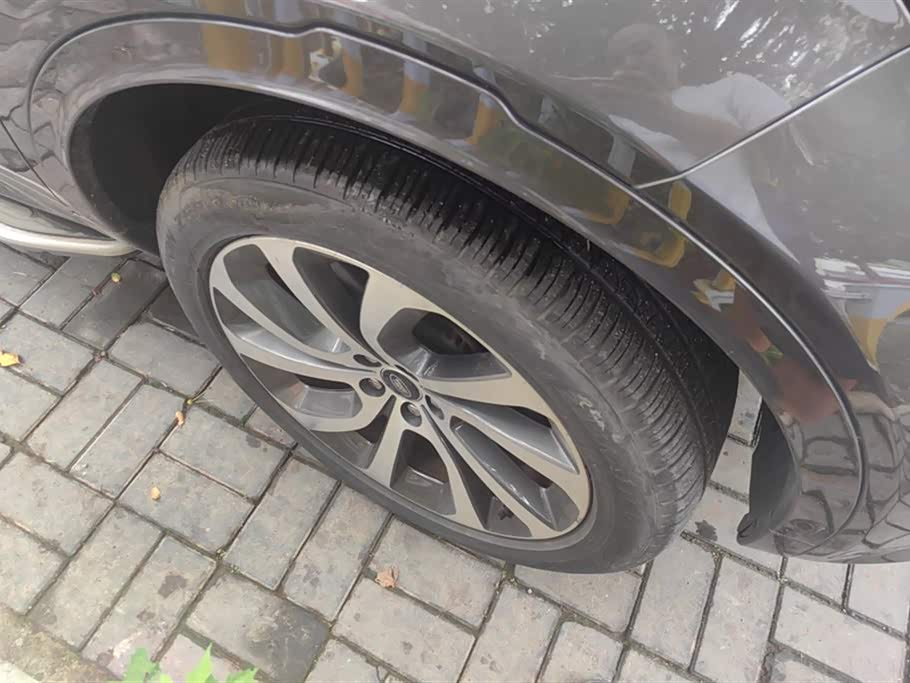 Land Rover Discover sports