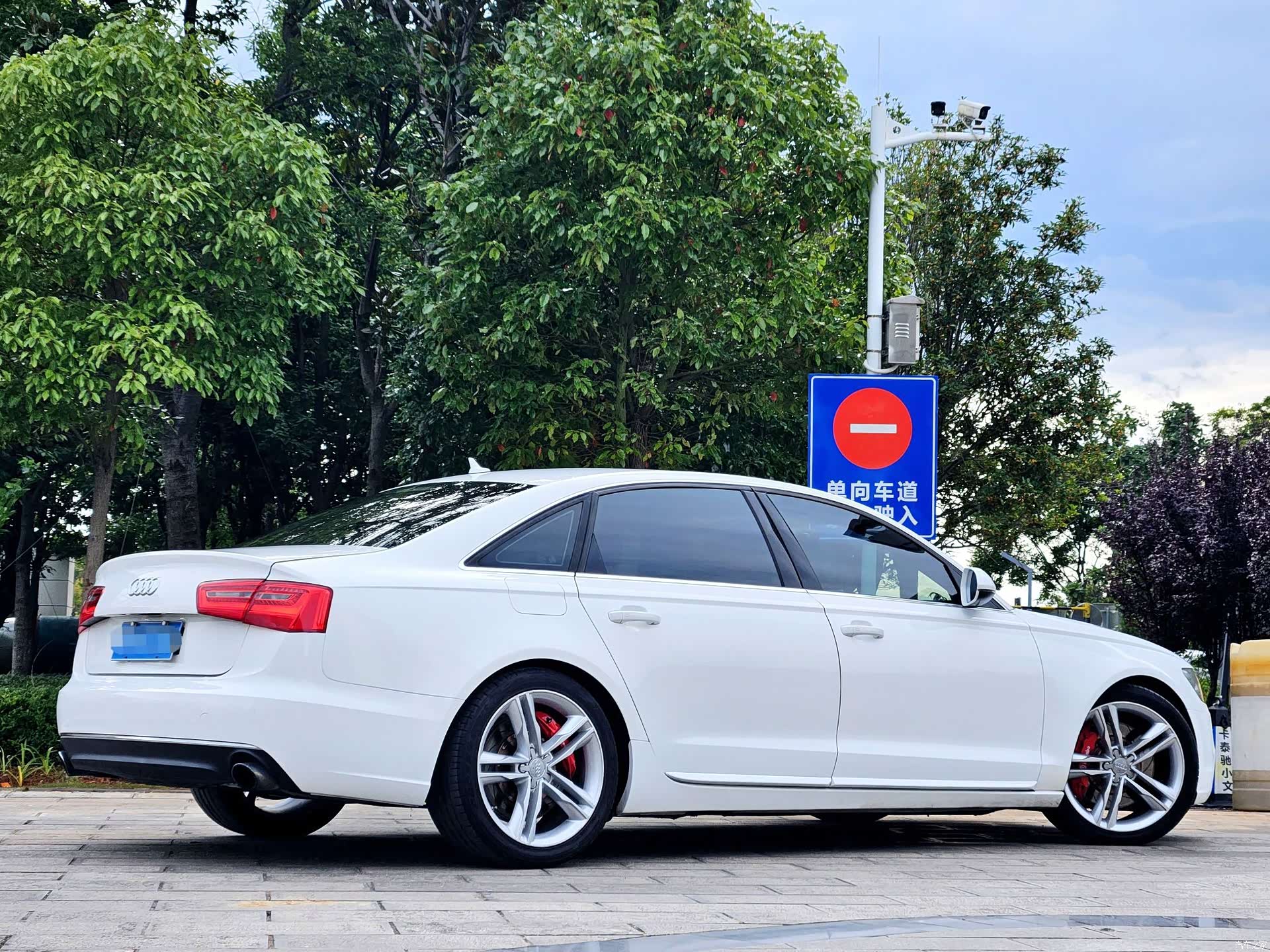 Audi A6L, 2013 13