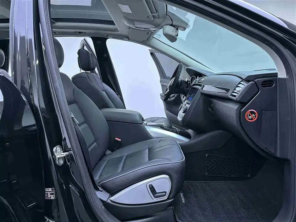 Mercedes-Benz R-class