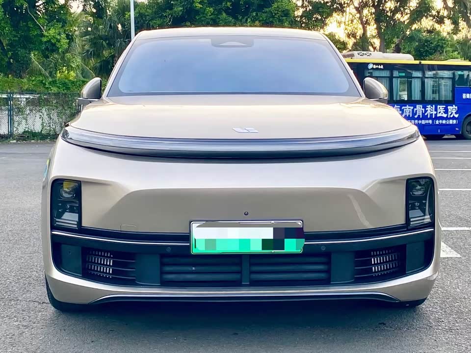 Li Auto Ideal L8