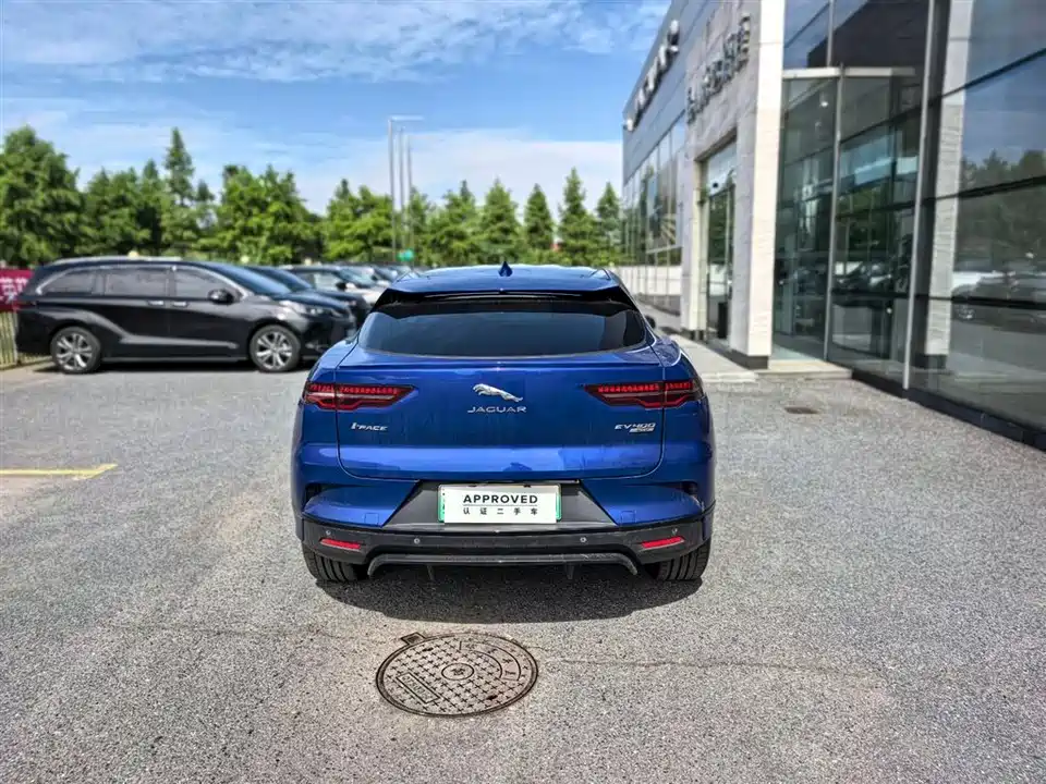 Jaguar I-PACE