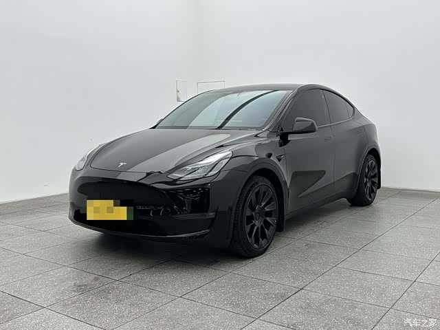 Tesla Model Y, 2022 1