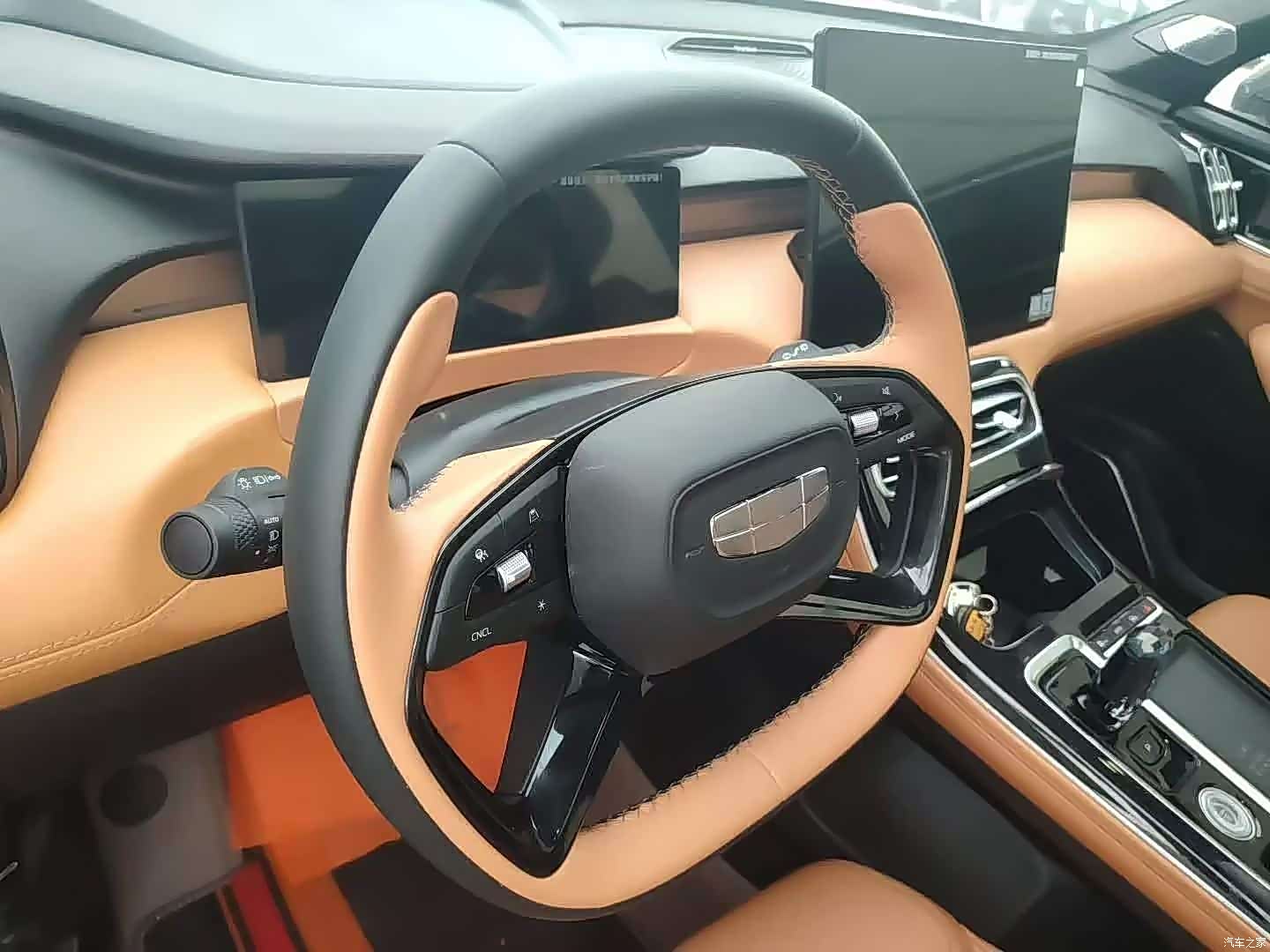 Geely Boyue, 2025 4