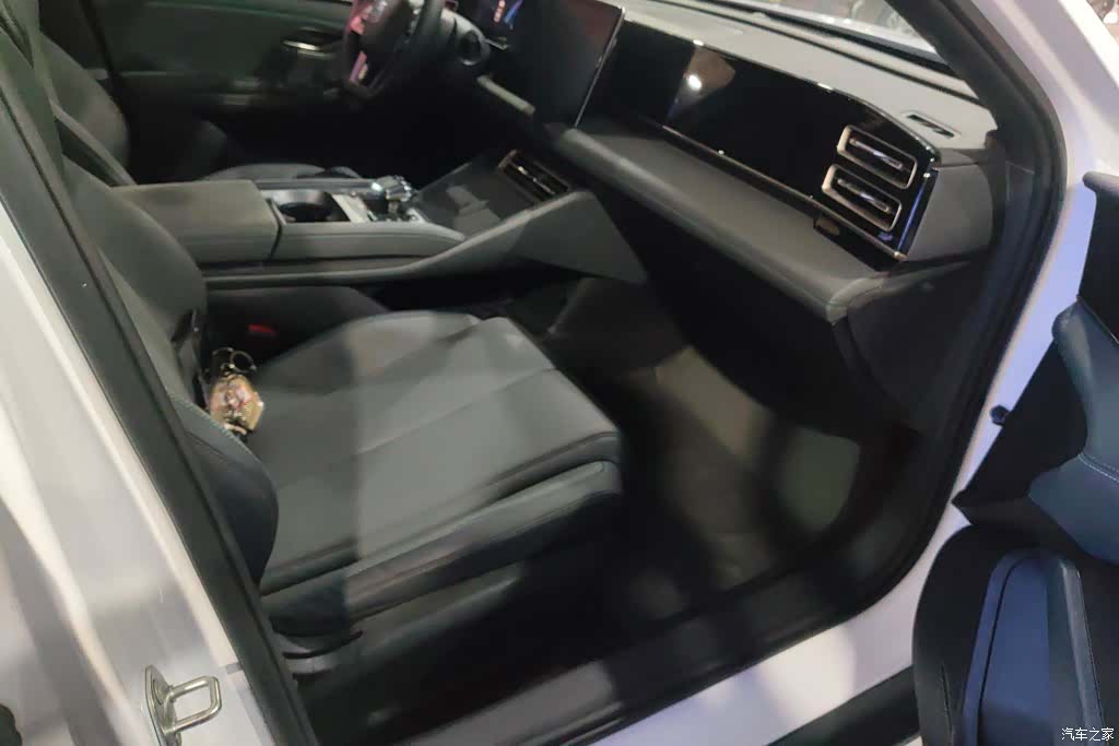 BYD Qin, 2025 8