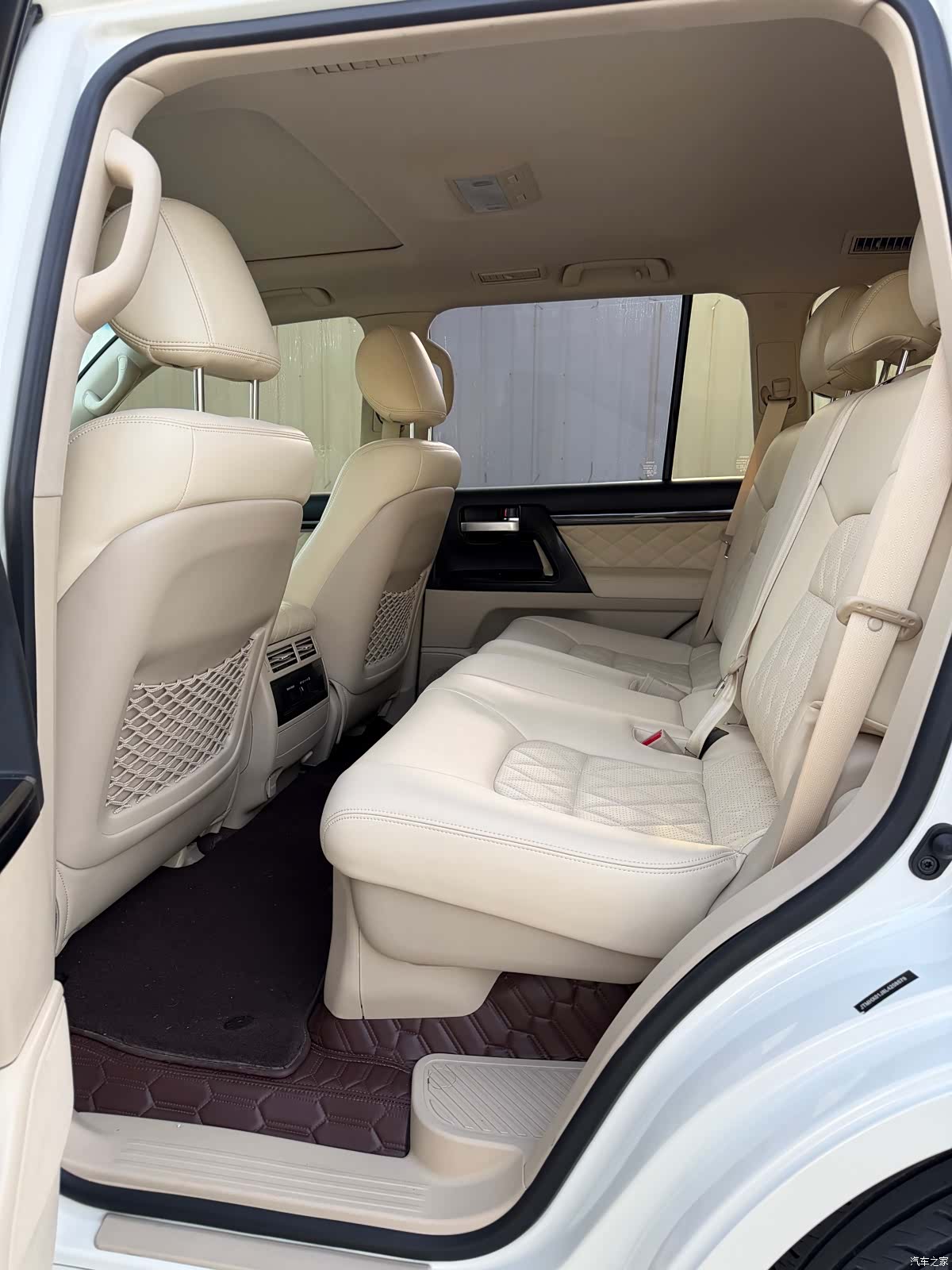 Toyota Land Cruiser, 2020 6