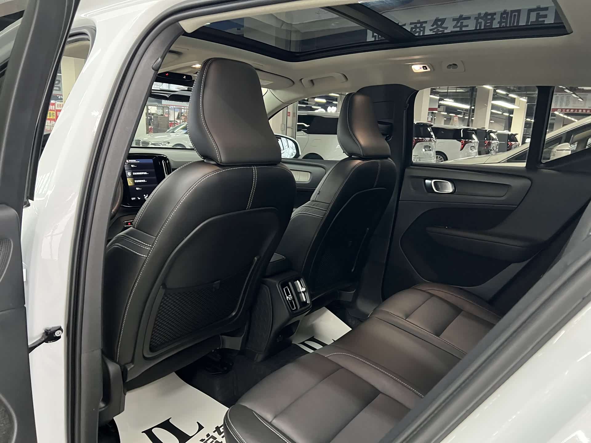 Volvo XC40, 2020 15