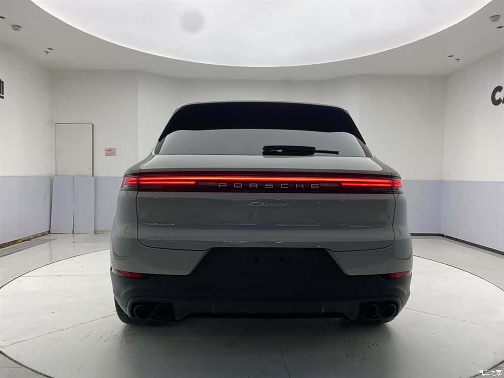 Porsche Cayenne, 2025 6
