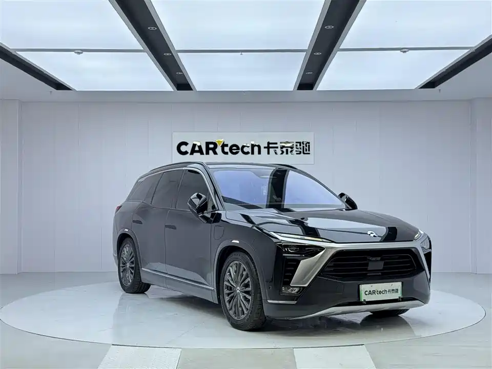 NIO ES8