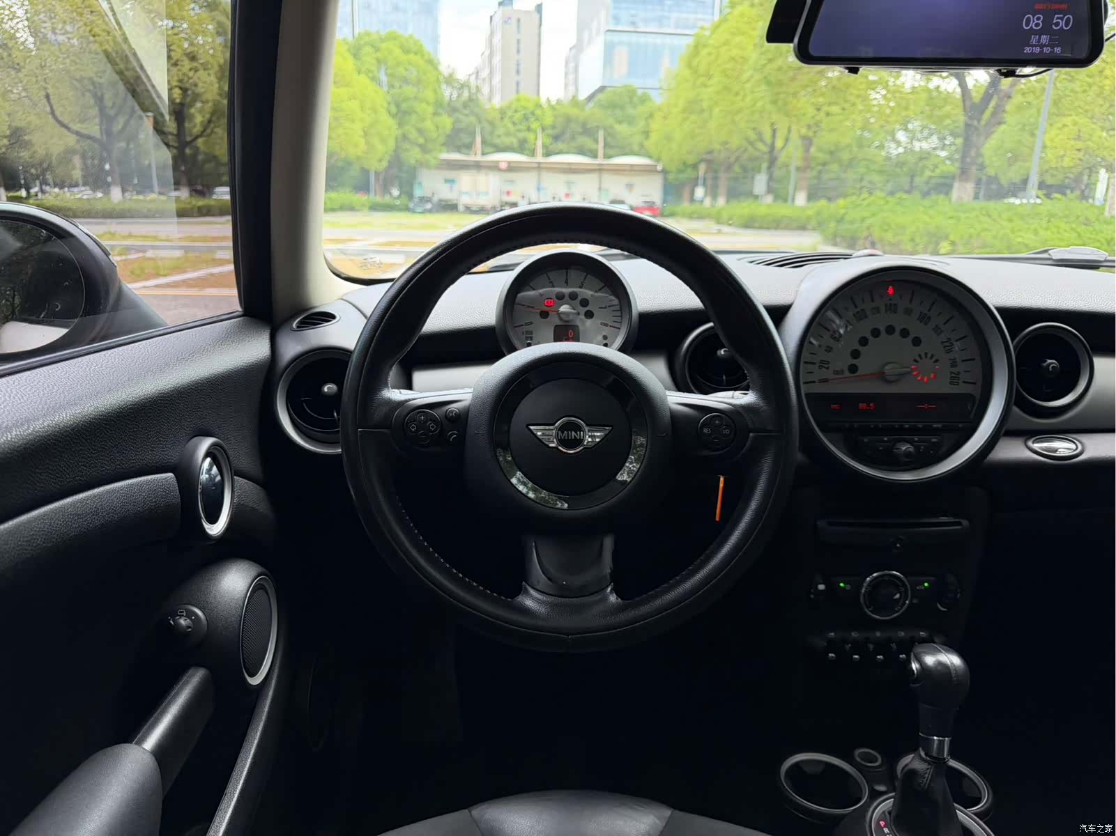 Mini Cooper, 2011 16