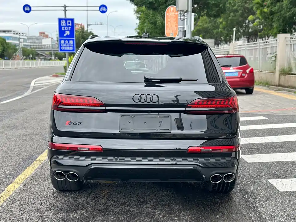 Audi SQ7