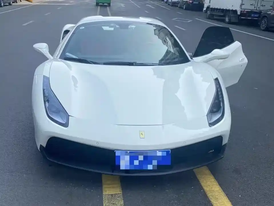 Ferrari 488
