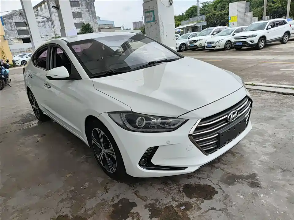 Hyundai Lead