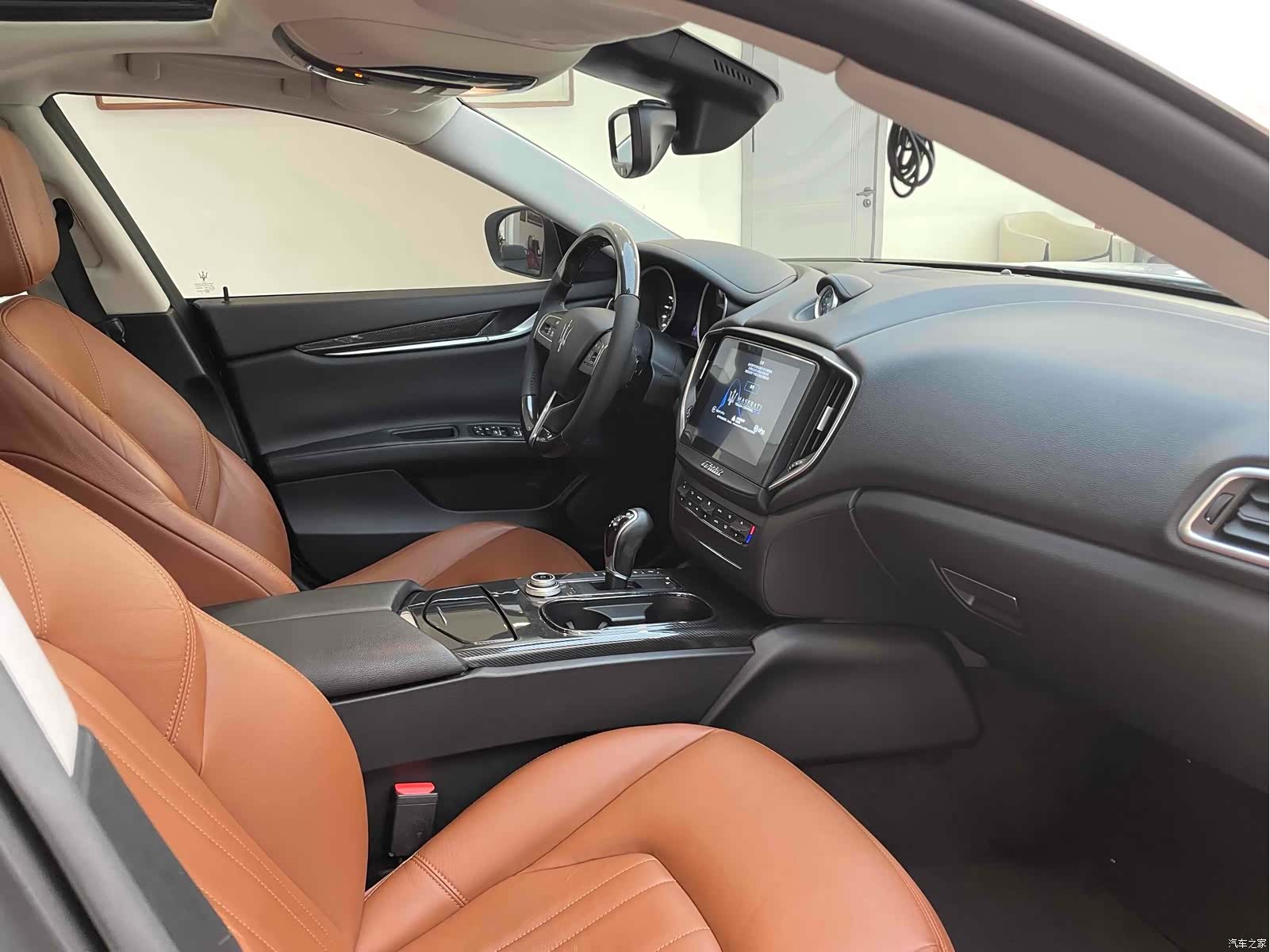 Maserati Ghibli, 2016 10