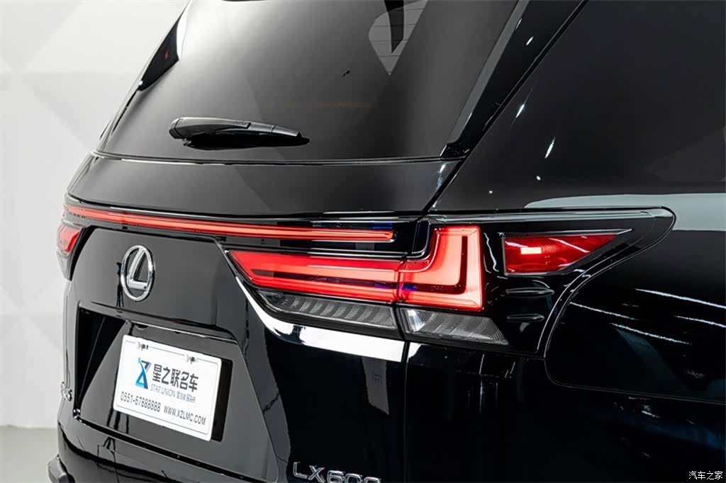 Lexus LX, 2025 8