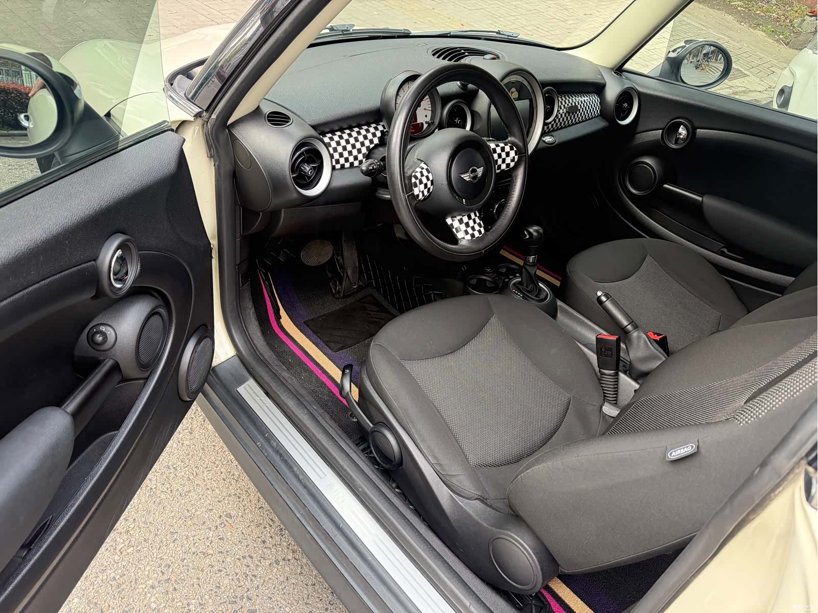 Mini ONE, 2013 6