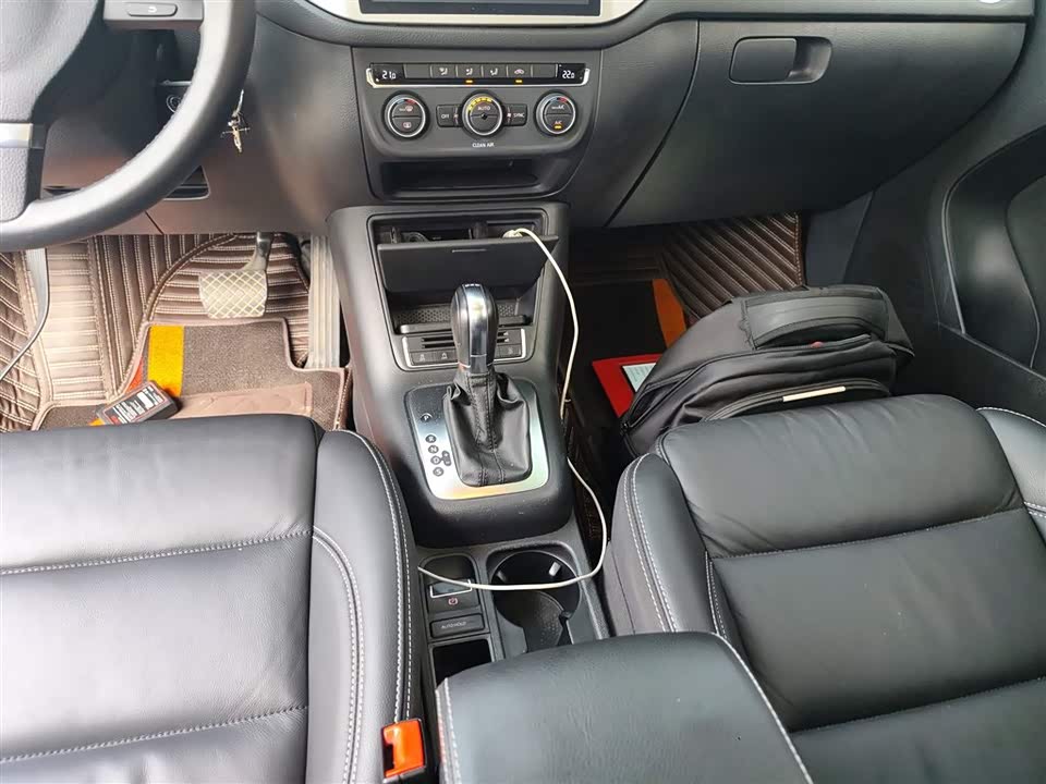 Volkswagen Tiguan Volkswagen Tiguan