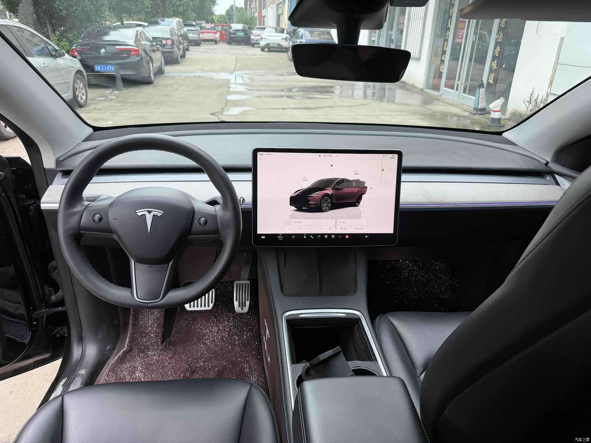 Tesla Model Y, 2023 все фото
