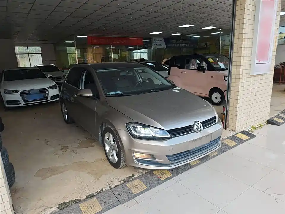 Volkswagen golf