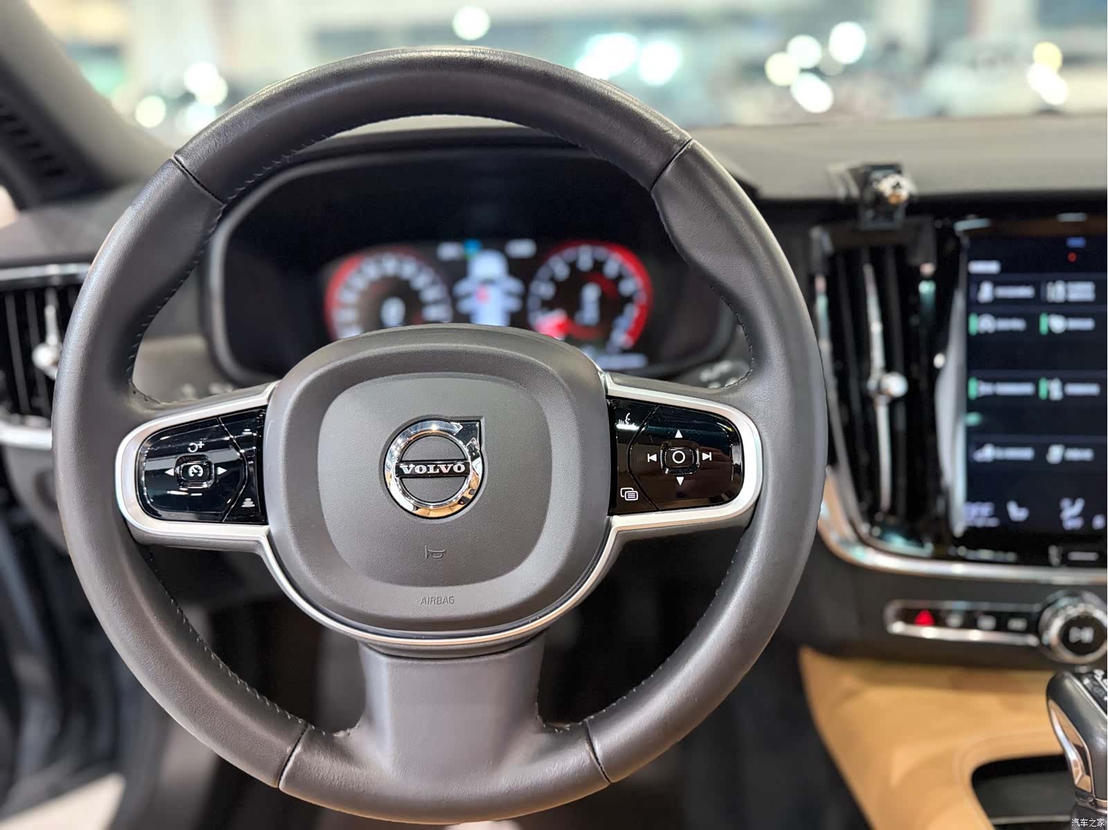 Volvo V90, 2019 15