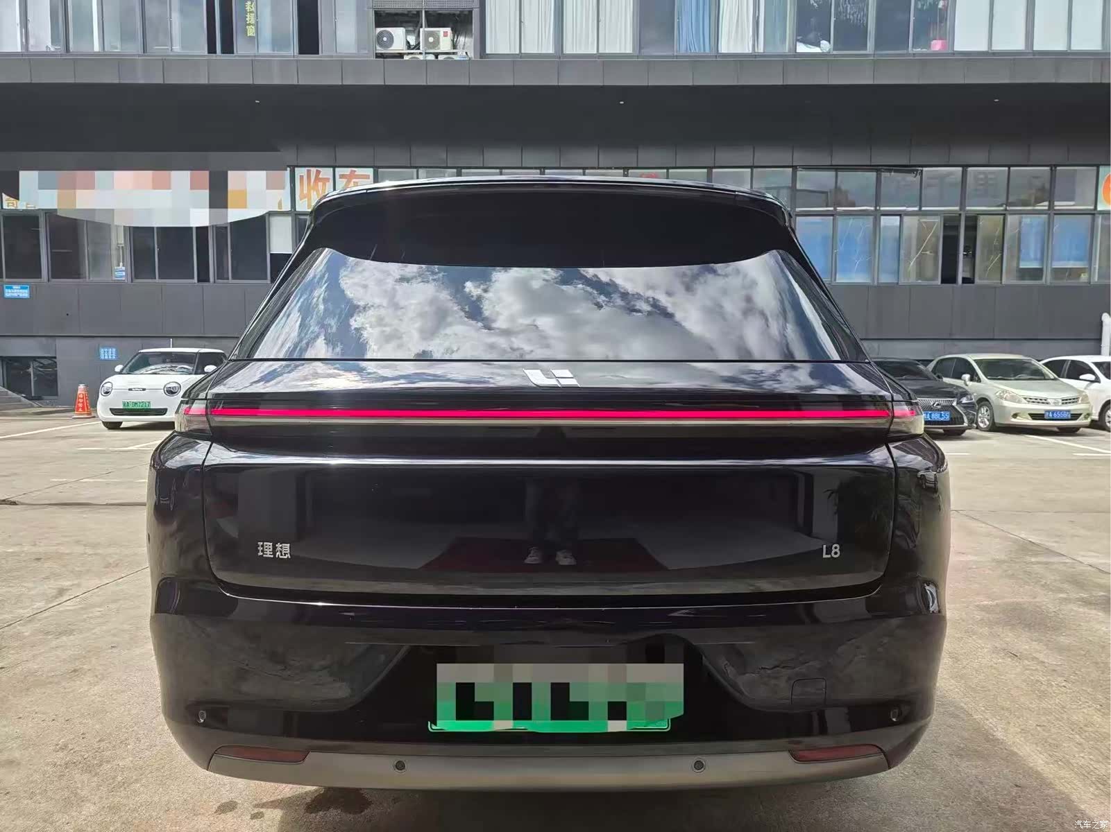 Li Auto L8, 2023 8