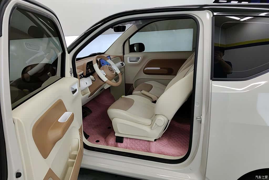 Wuling MINIEV, 2025 9