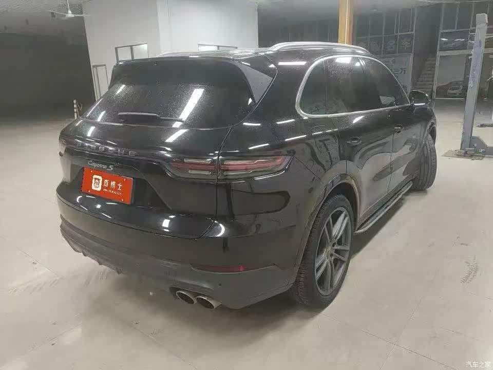 Porsche Cayenne, 2018 3