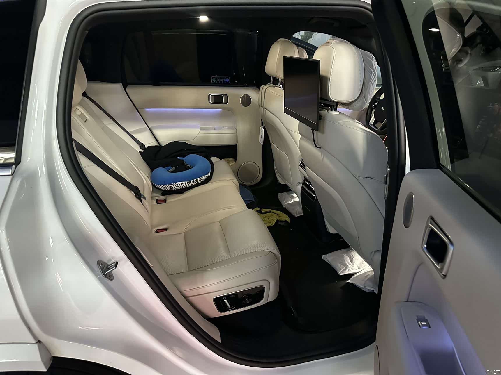 Li Auto L7, 2023 все фото