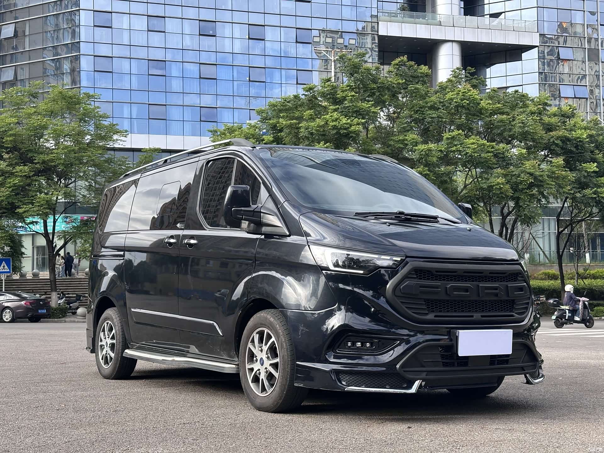 Ford Tourneo, 2023 3