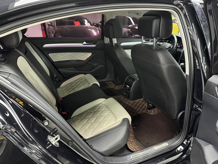 Volkswagen Magotan 2023, фото 11