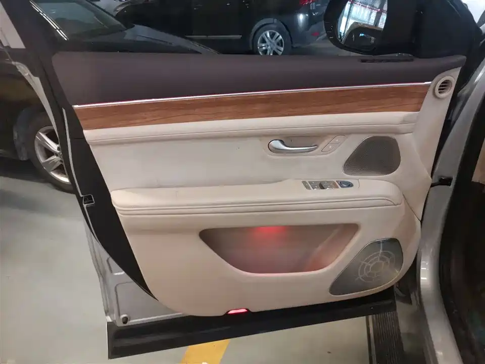 HarmonyOS Ask the world M7