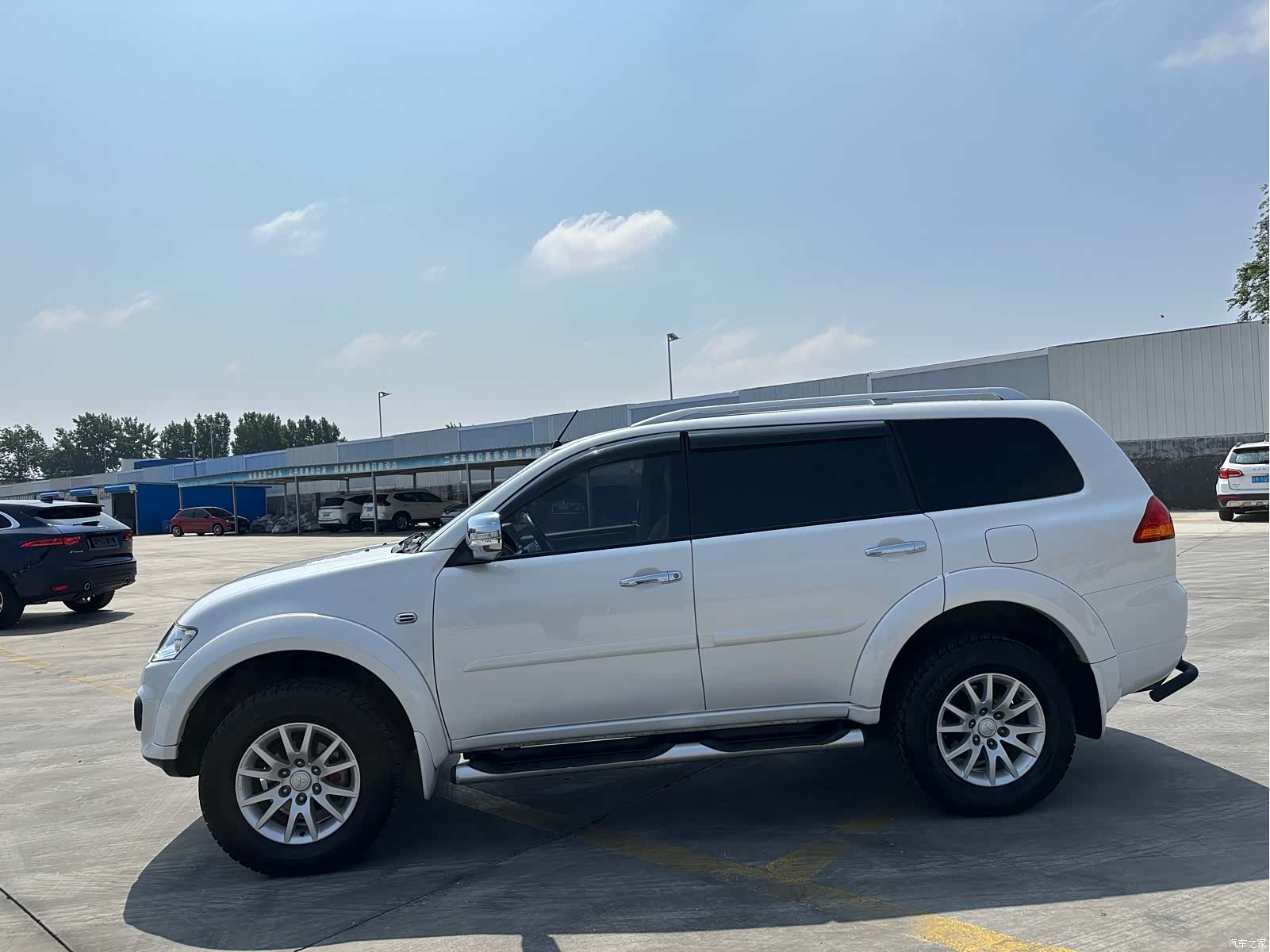 Mitsubishi Pajero, 2017 11