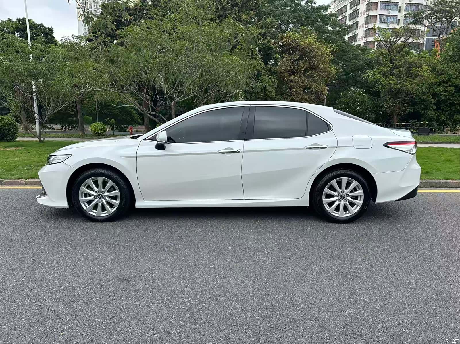 Toyota Camry, 2020 все фото