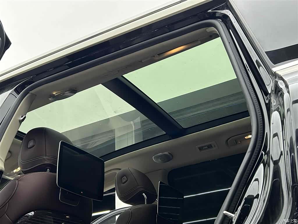 Maybach GLS, 2024 19