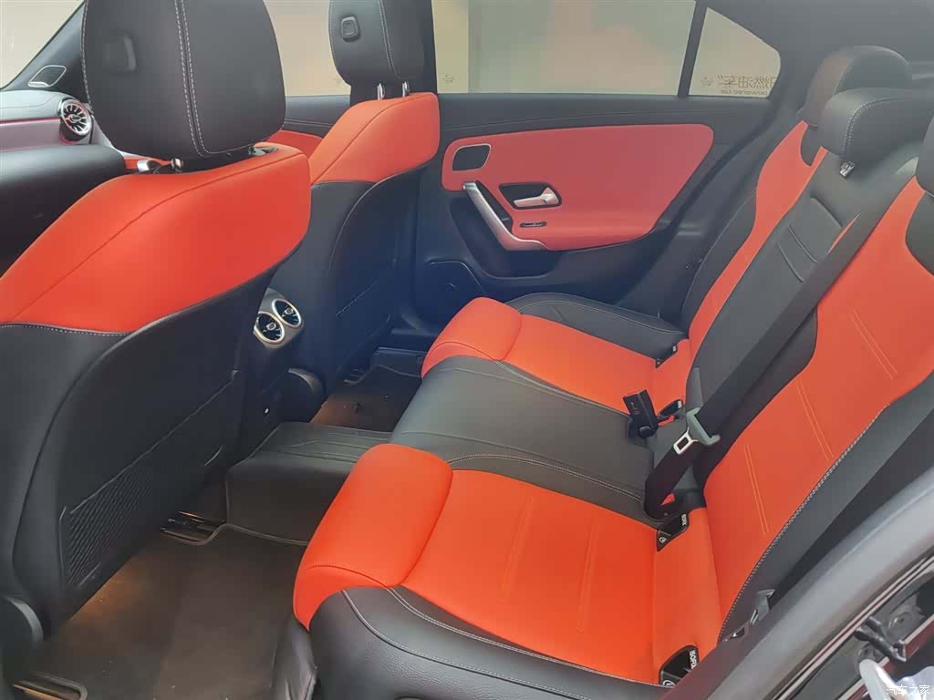 Mercedes-Benz A-Class, 2025 15