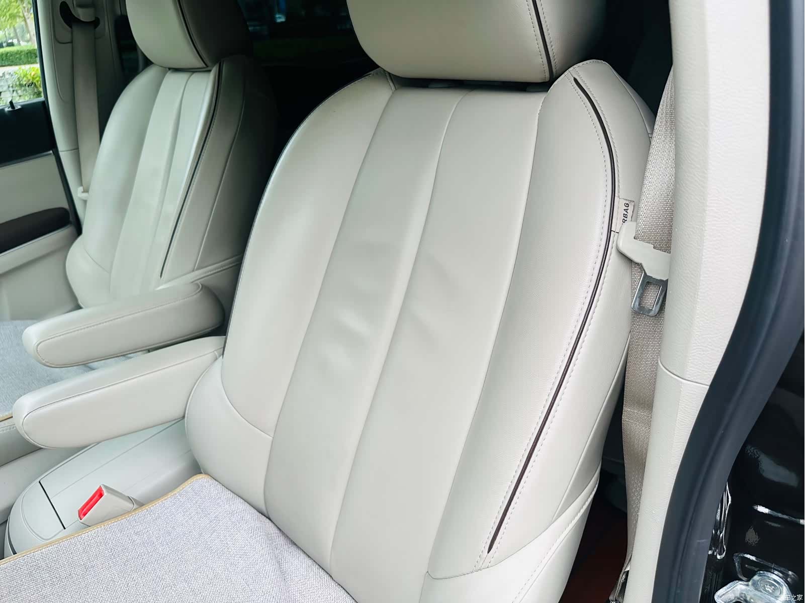 Buick GL8, 2020 10