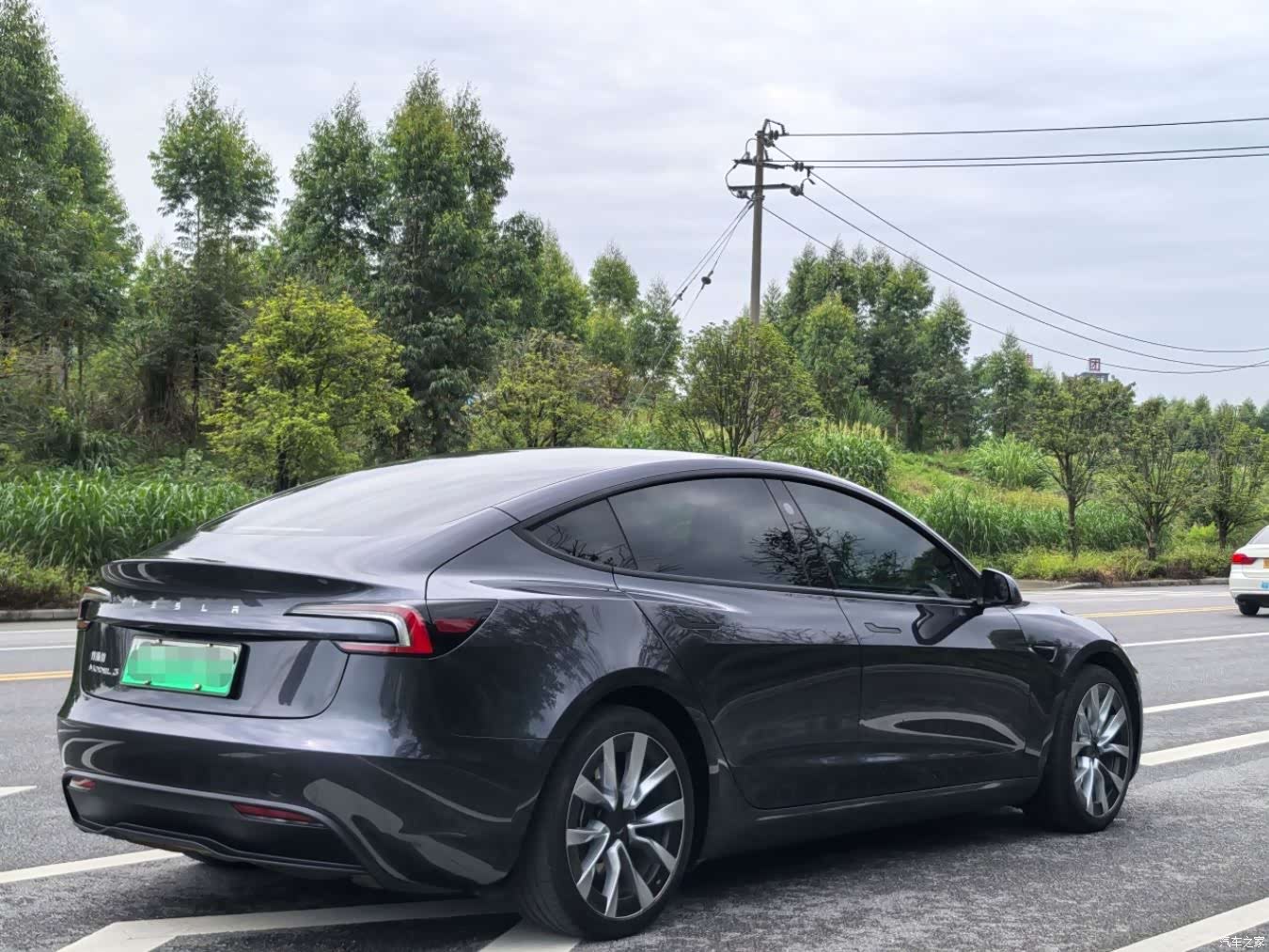 Tesla Model 3, 2024 4