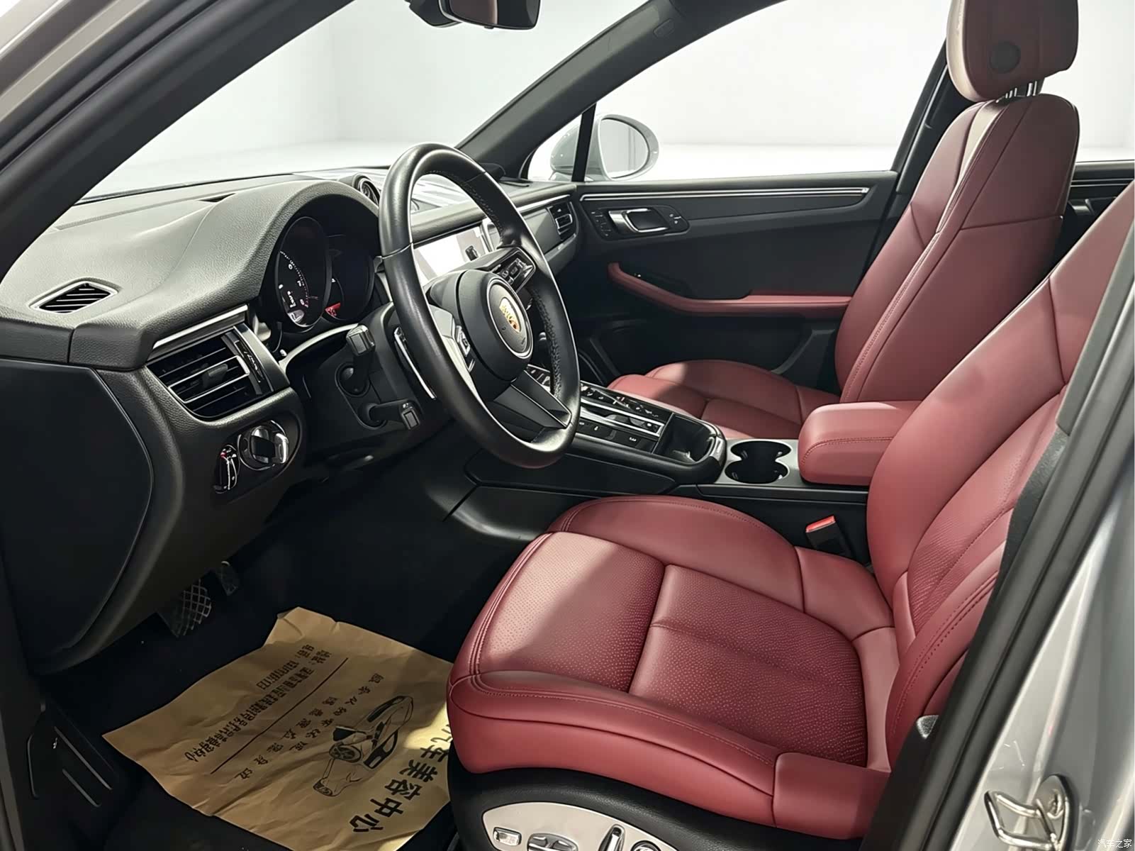 Porsche Macan, 2023 4